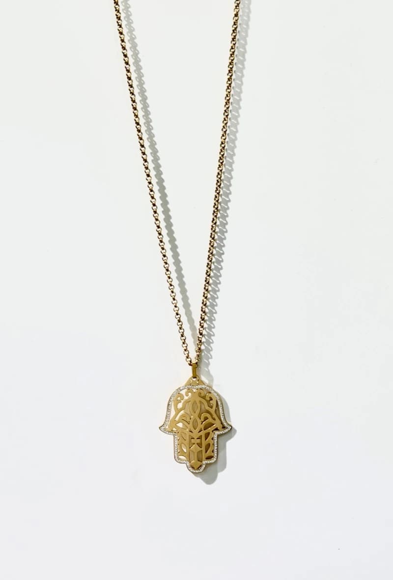 Collier long main