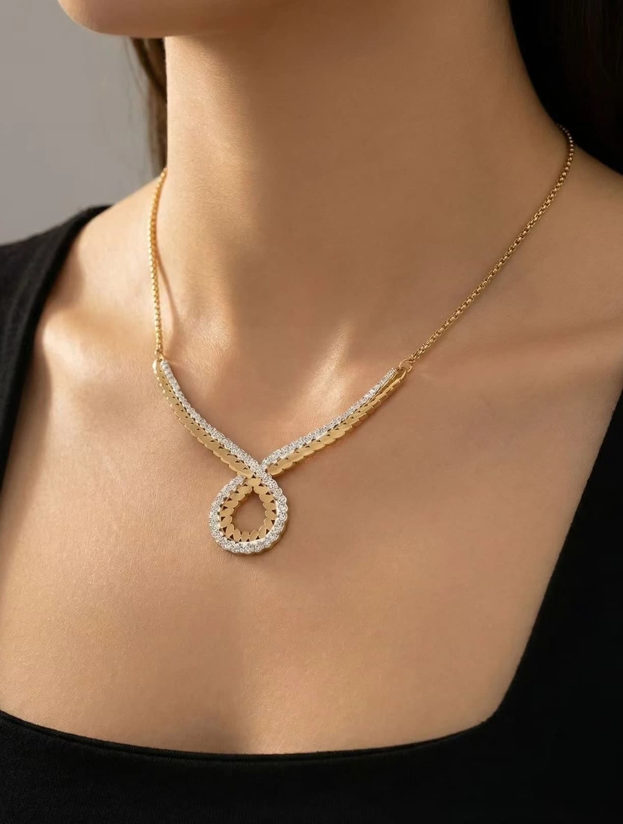 Collier goutte
