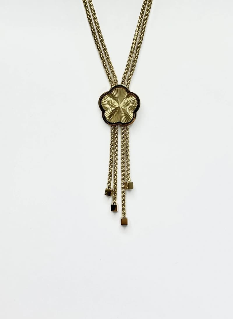 Collier fleur doré