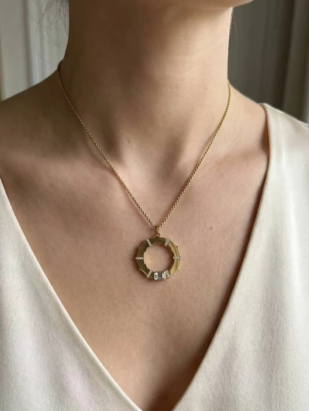 Collier gouvernail