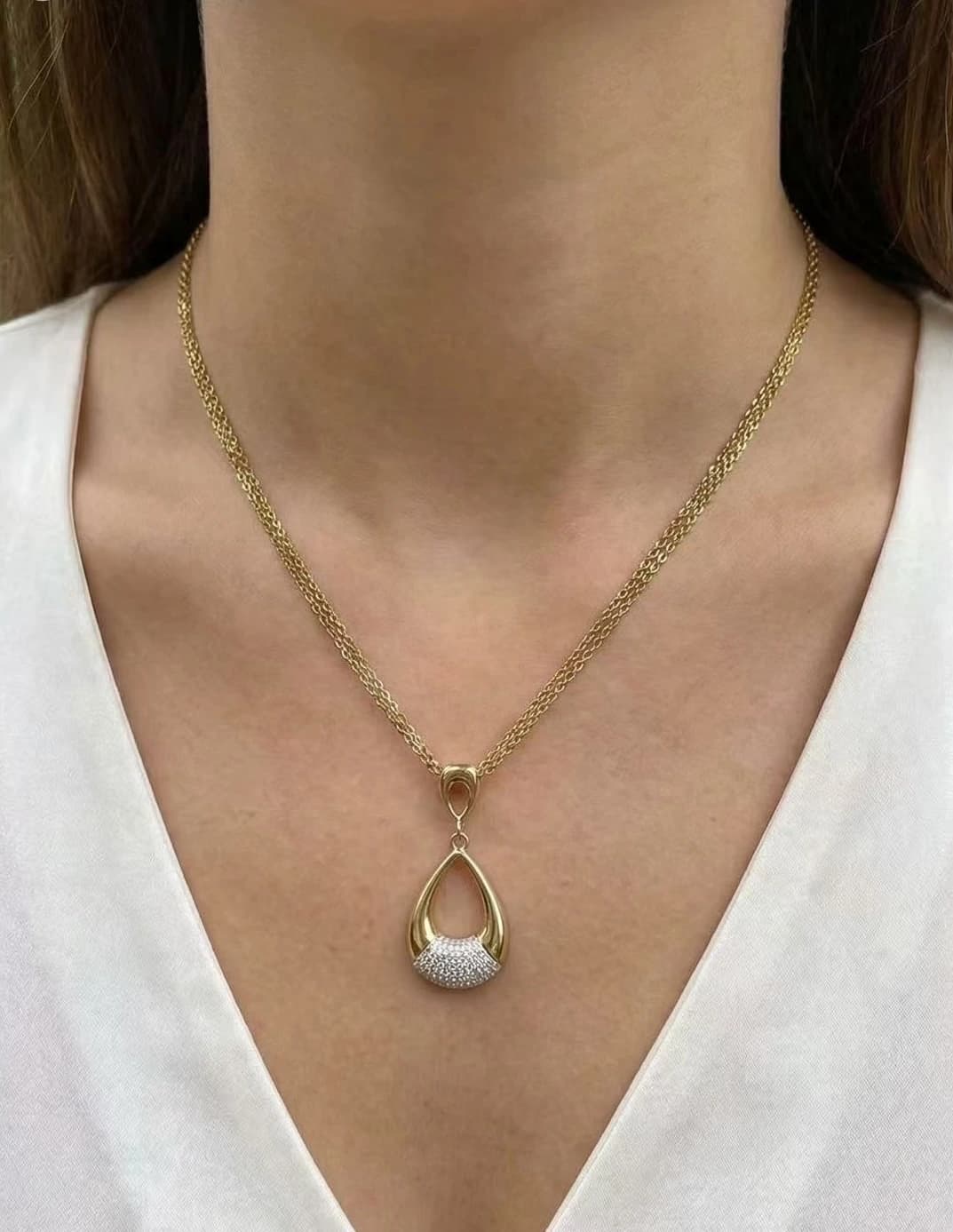 Collier goutte