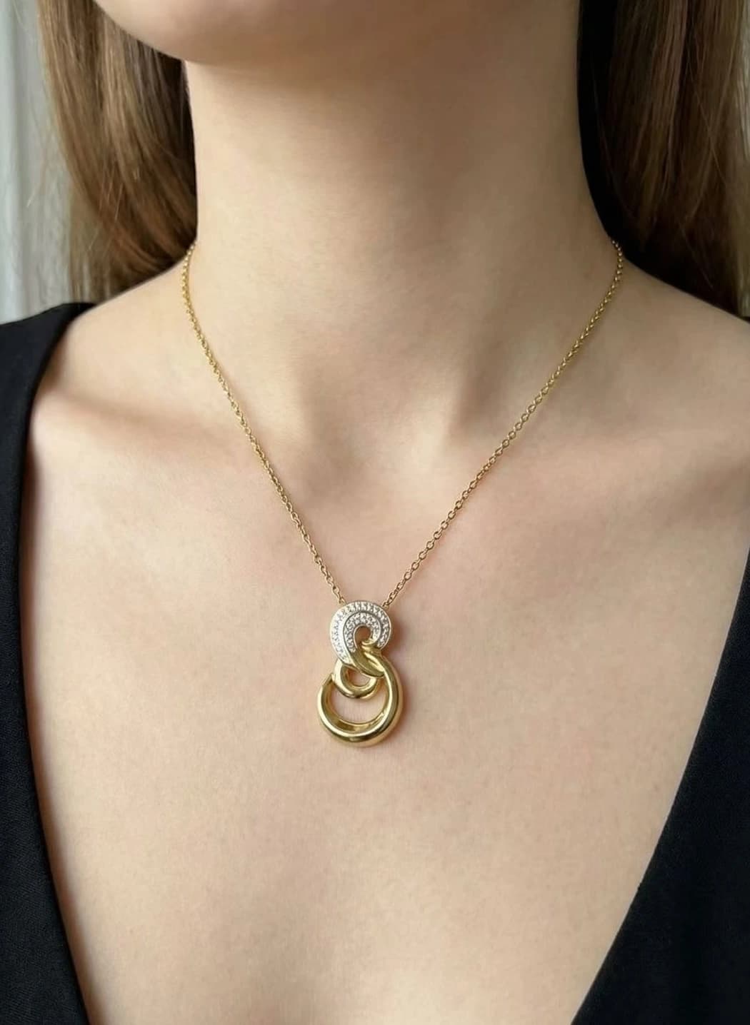 Collier motif infini