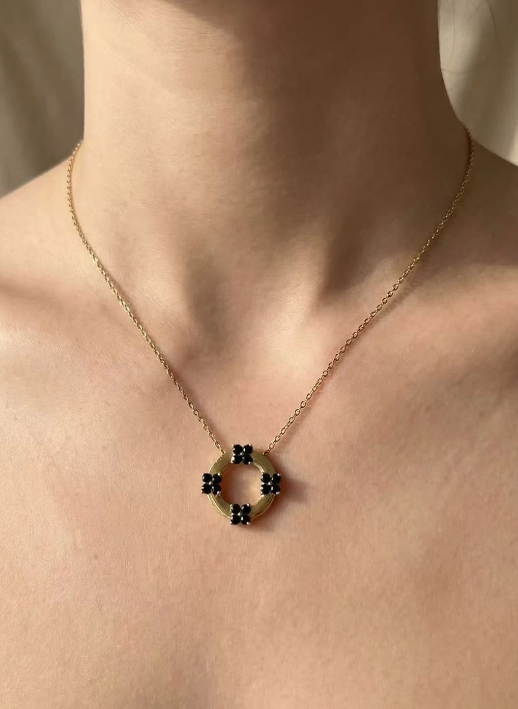 Collier cercle trèfle