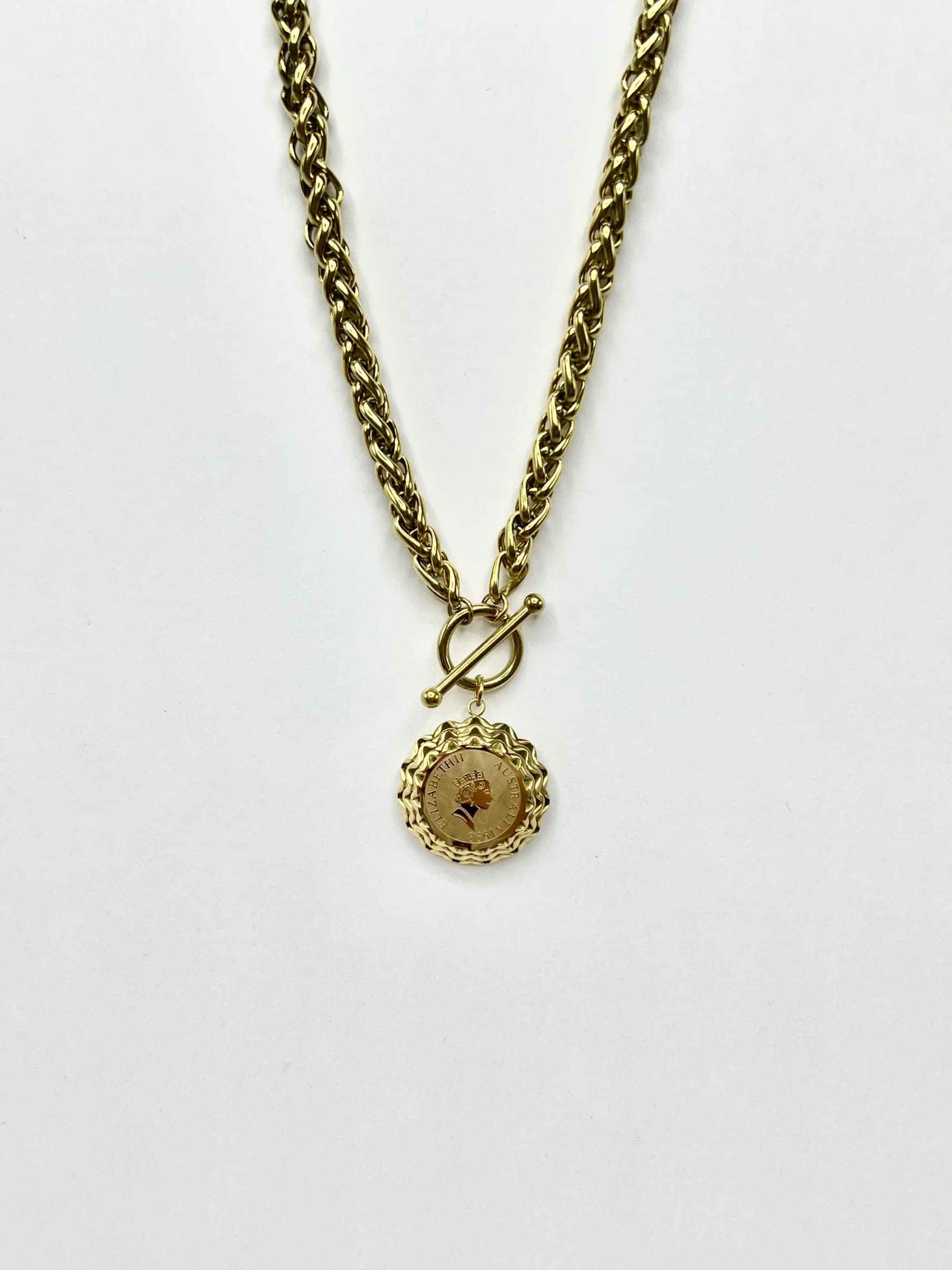 Collier Elizabeth bombé