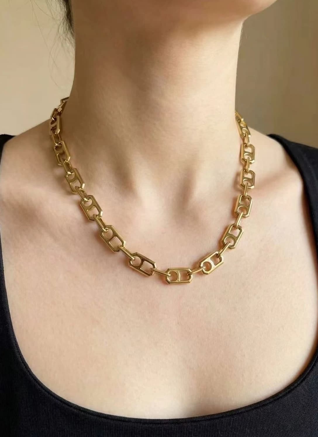 Collier chaine rectangle fermeture