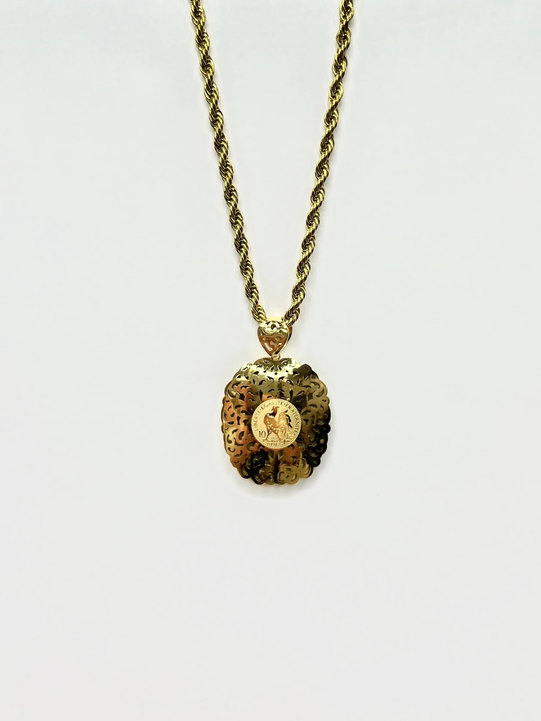 Collier coq ovale