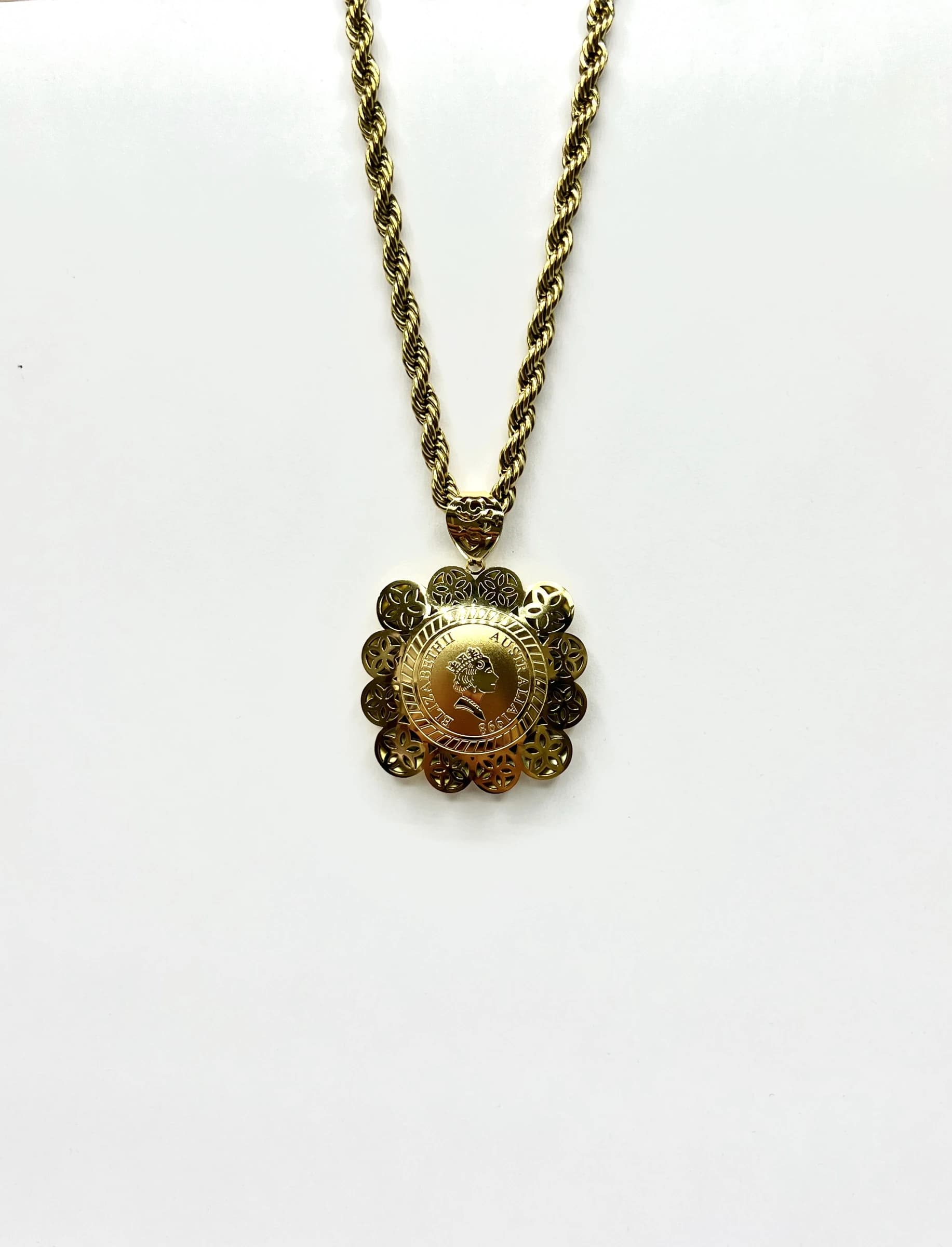 Collier Elizabeth carré
