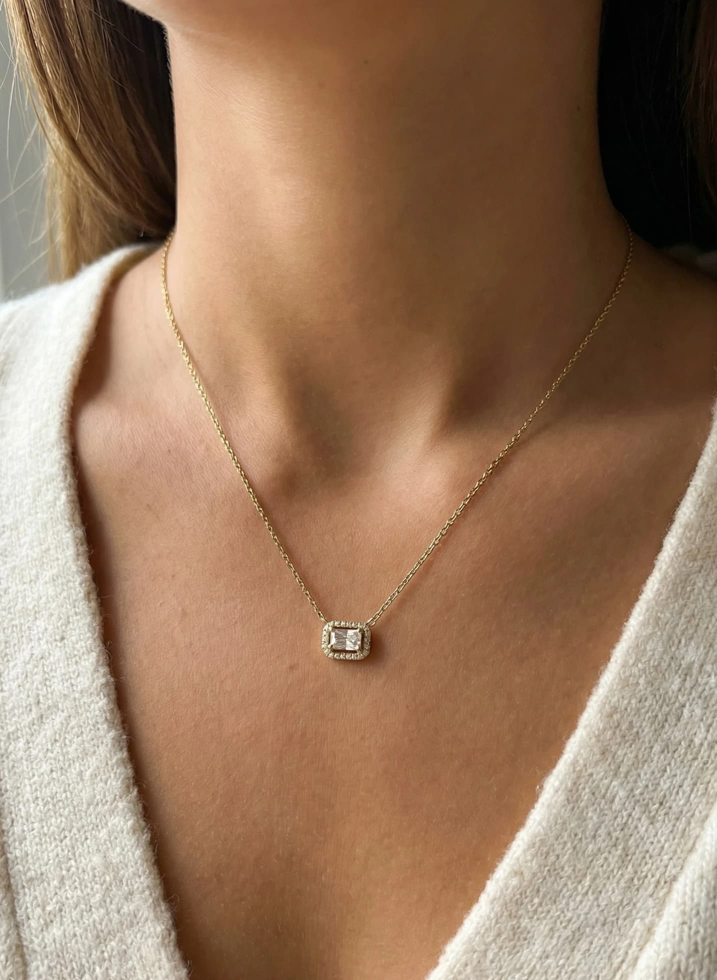 Collier rectangle strass