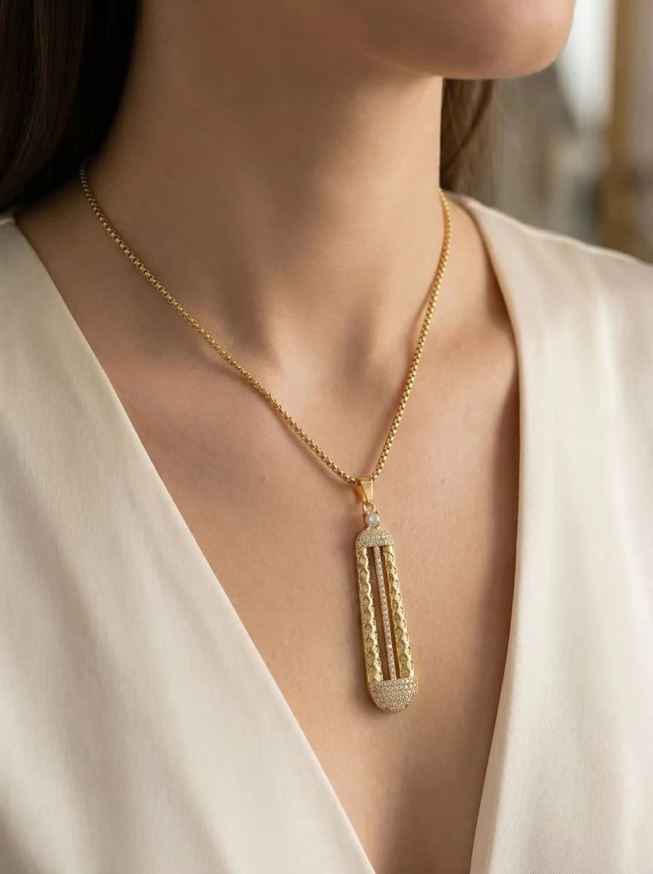Collier barre