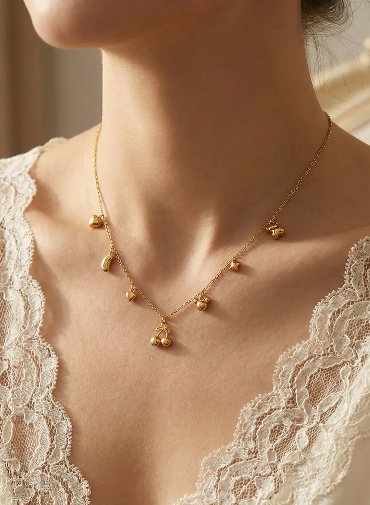 Collier cerise