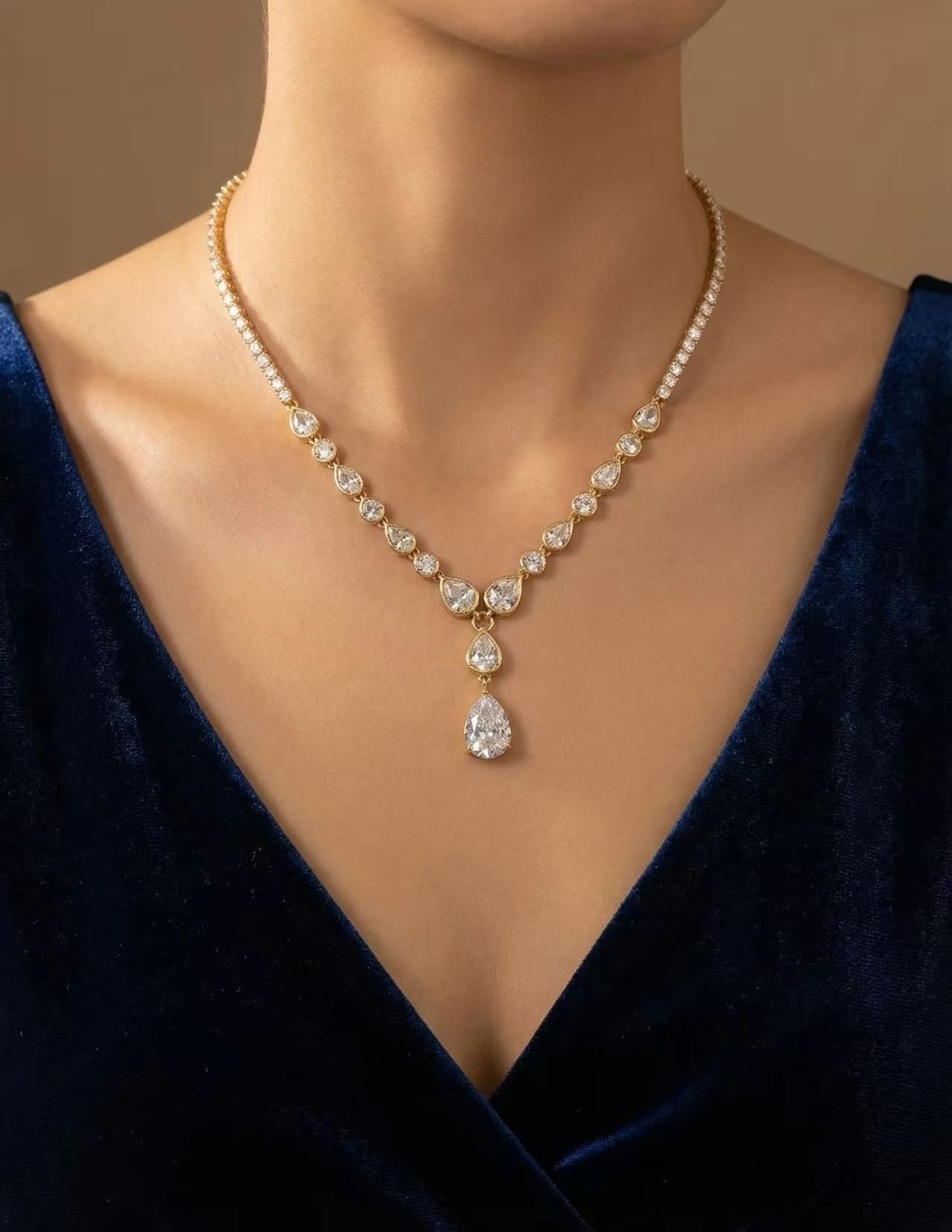 Collier goutte strass