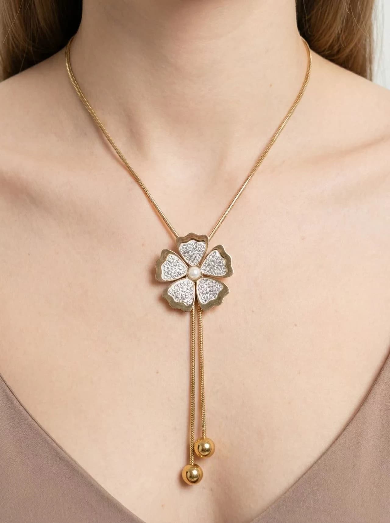 Collier fleur