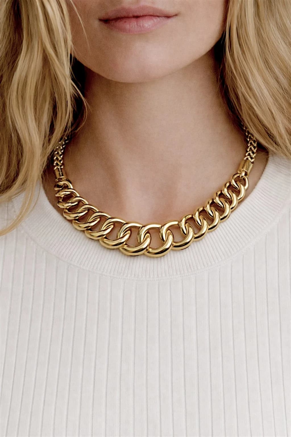 Collier lien bombé