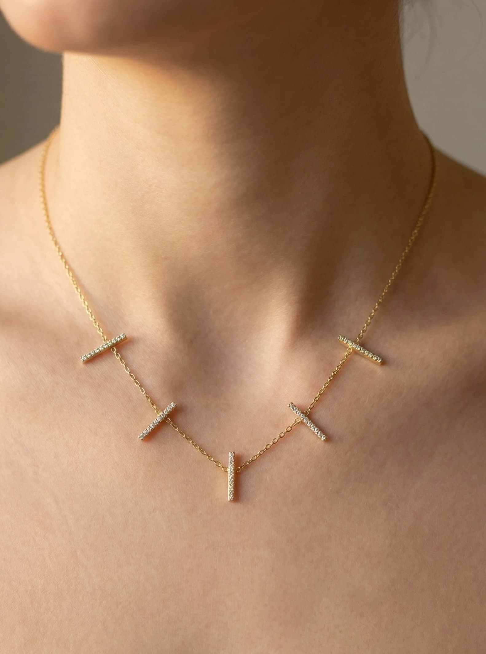 Collier barre