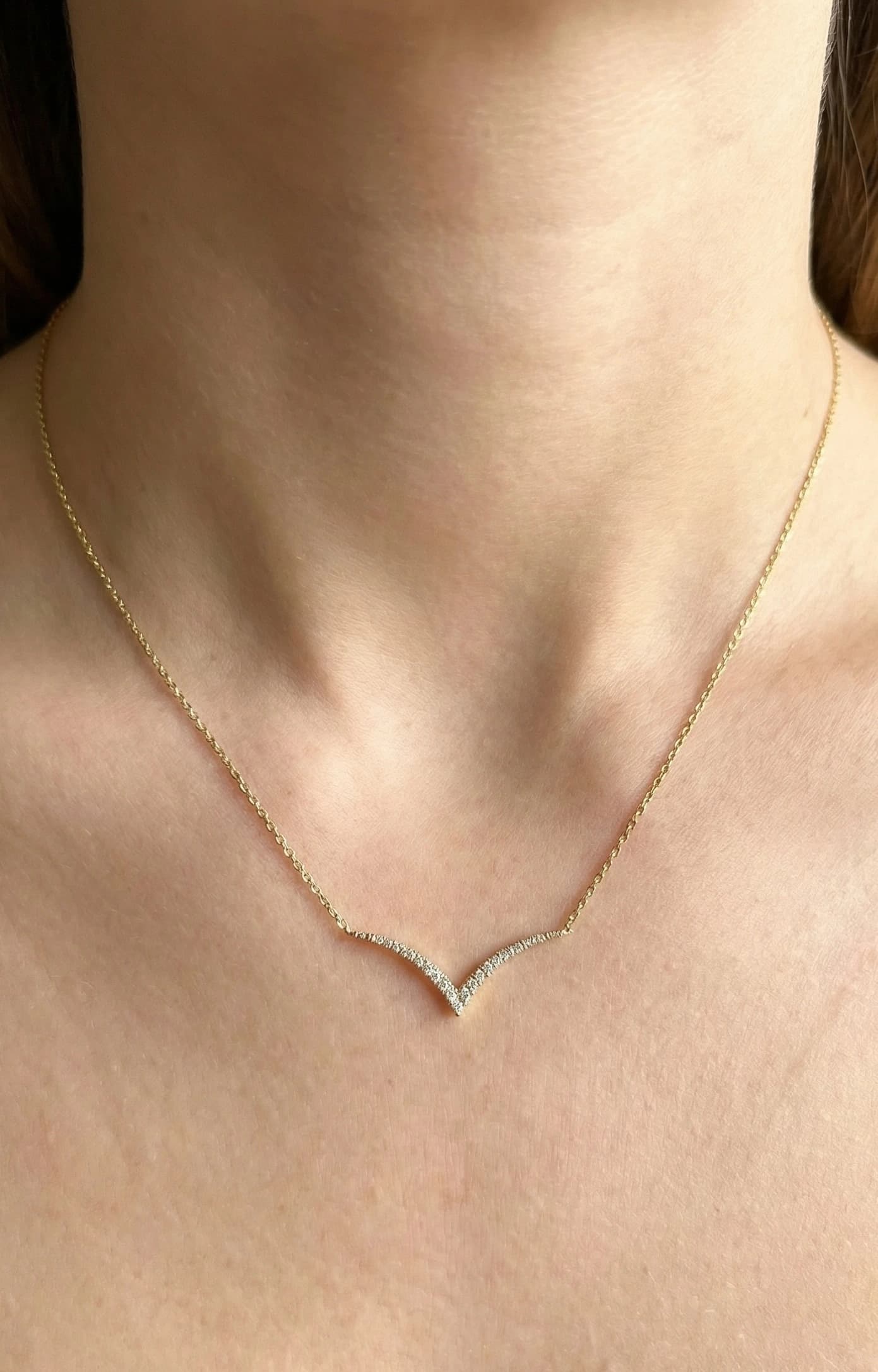 Collier V strass