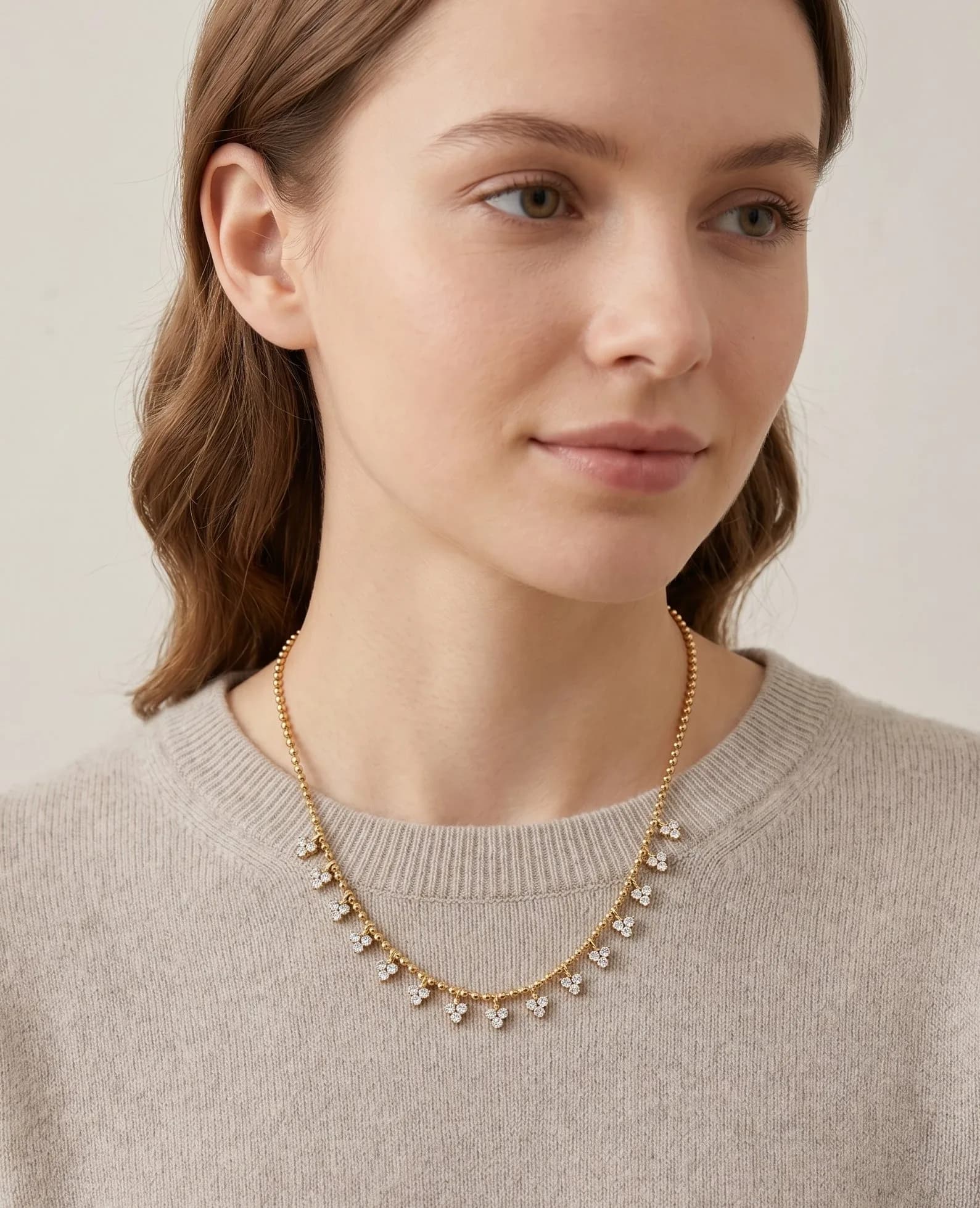 Collier fleur strass