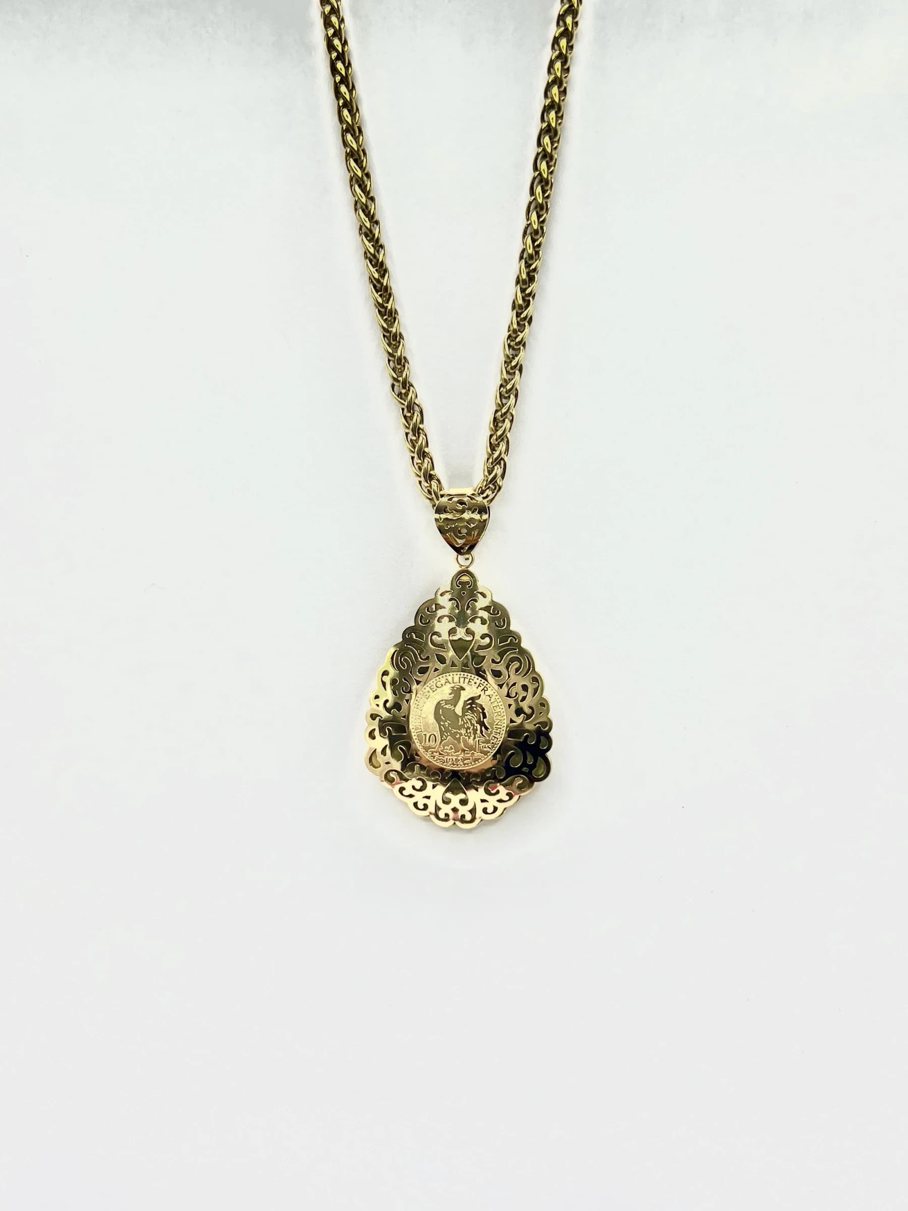 Collier coq goutte