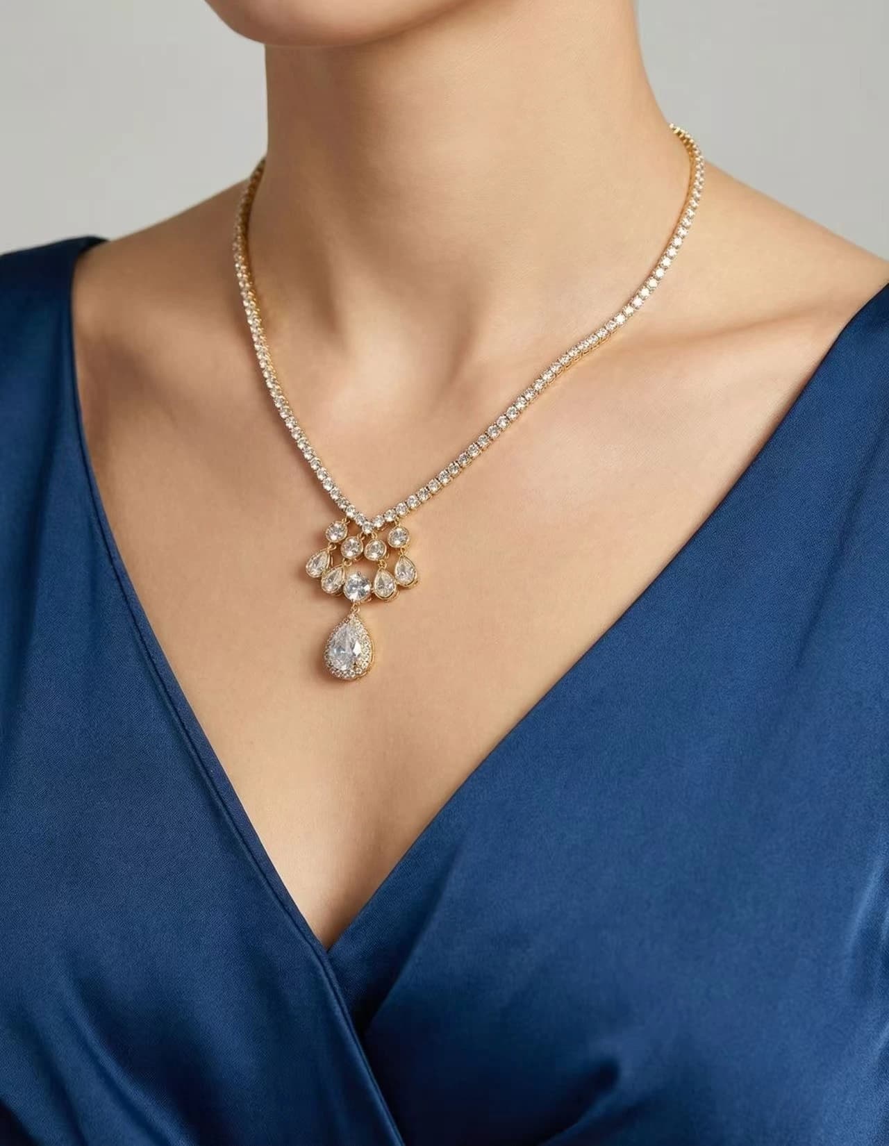 Collier goutte strass
