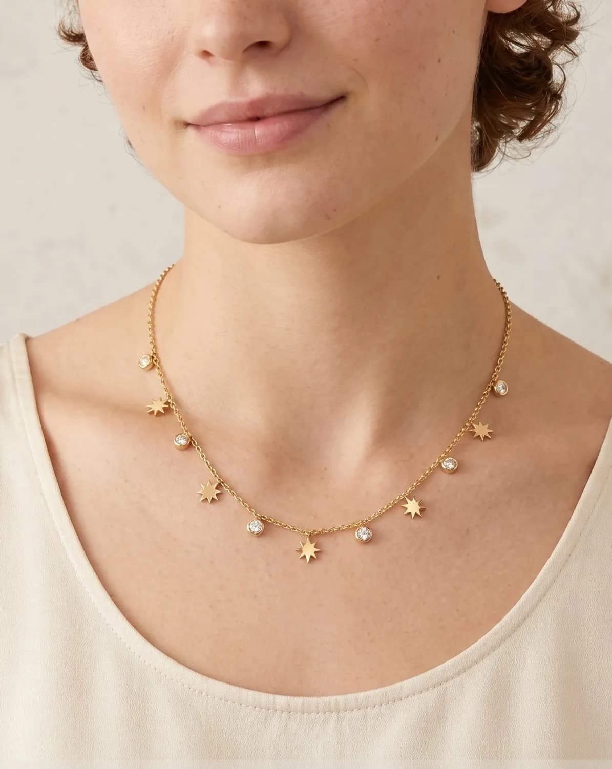 Collier étoile avec des strass