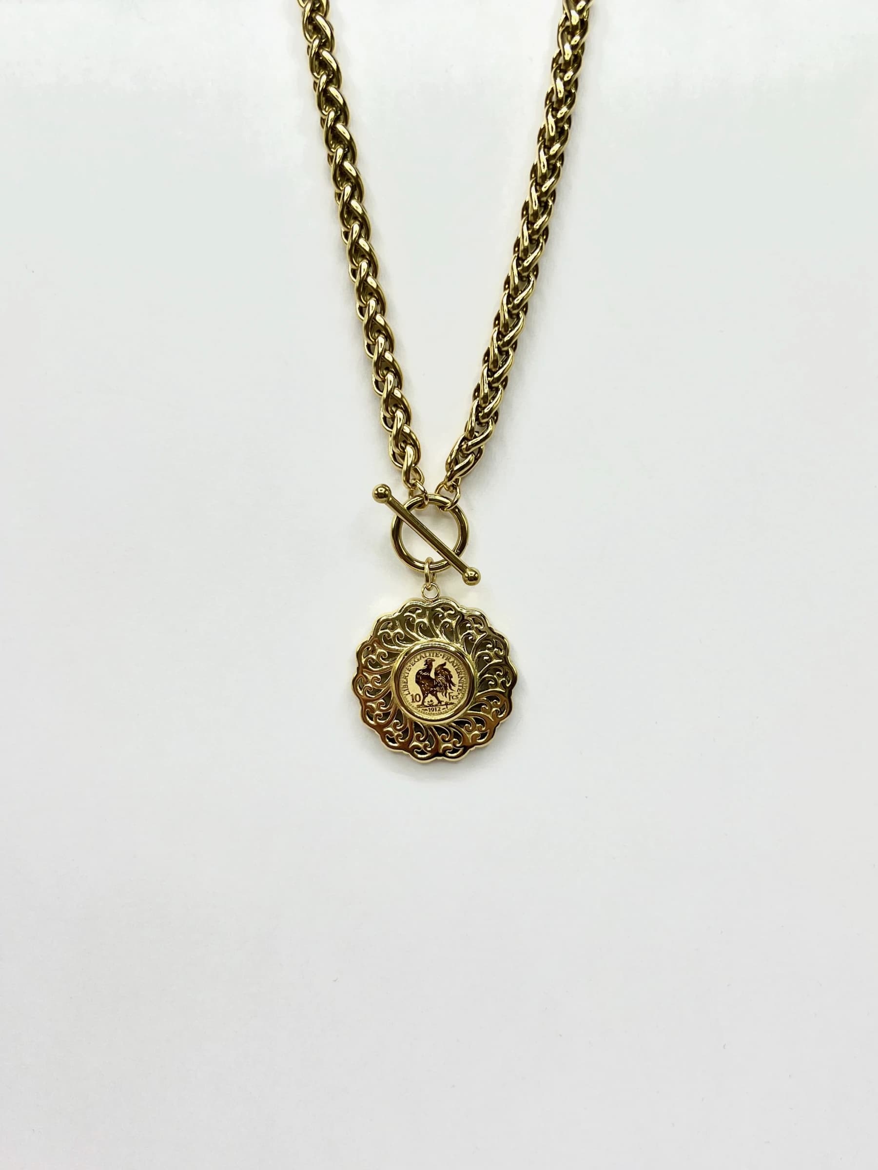 Collier coq rond
