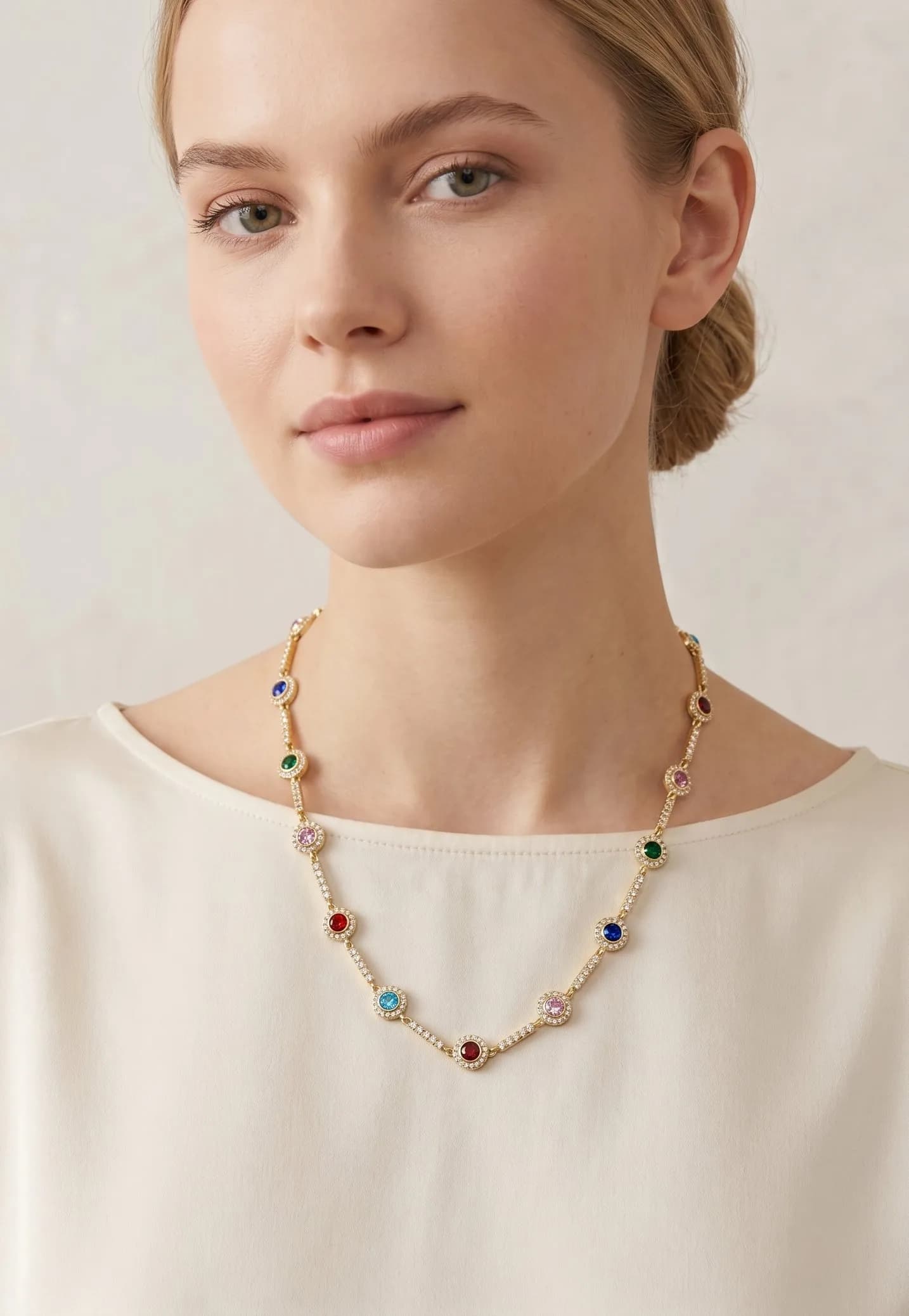 Collier rond barre strass