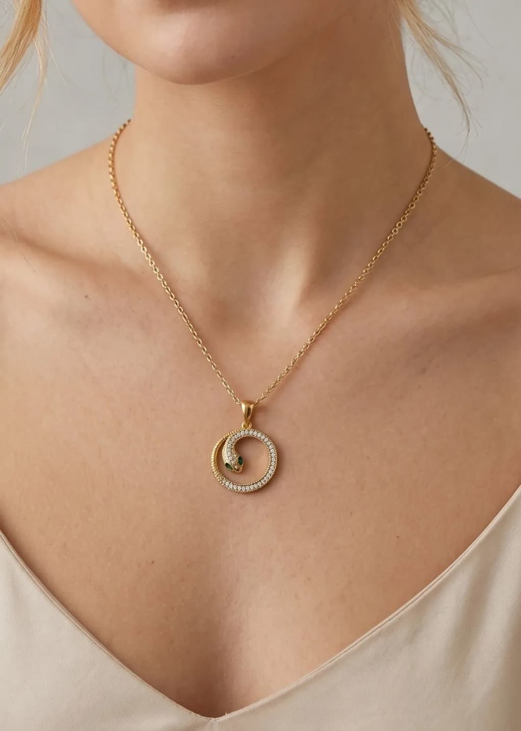 Collier serpent strass
