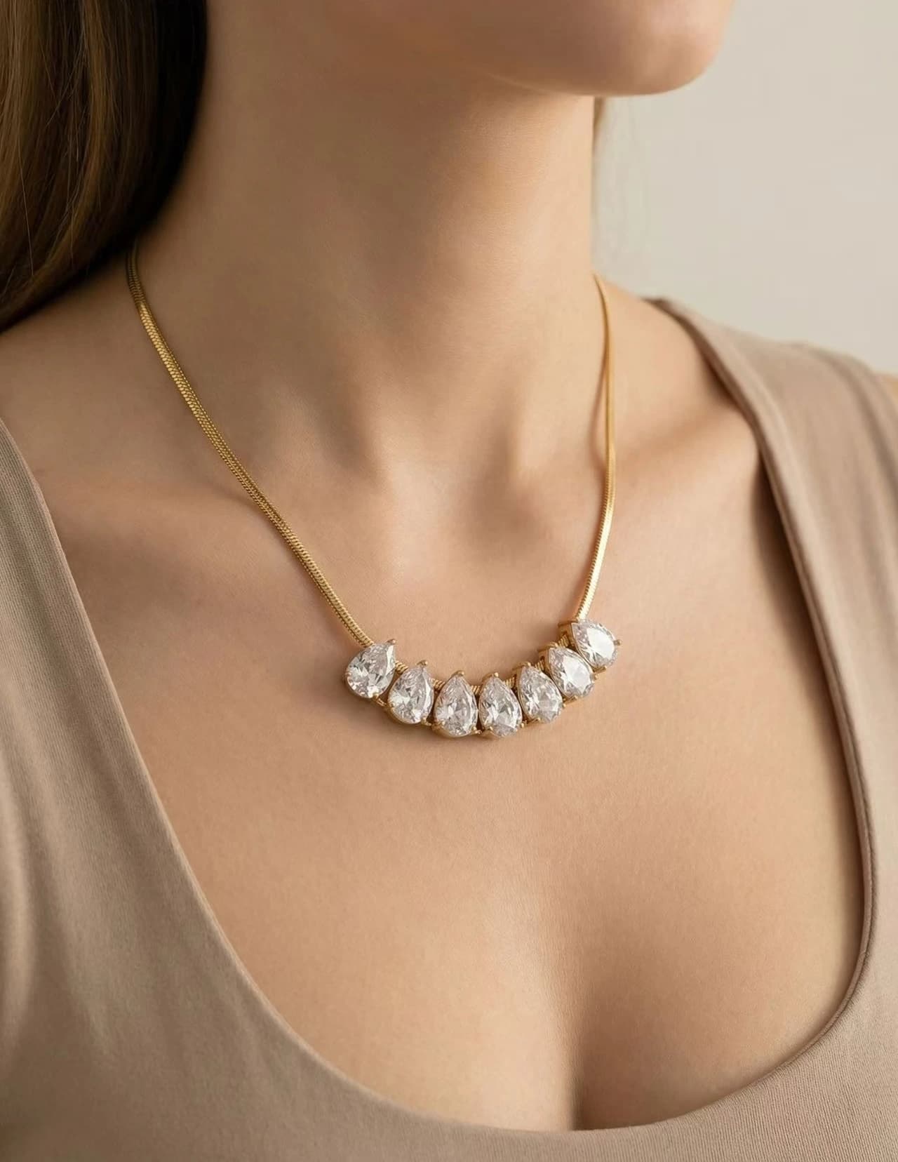 Collier goutte strass