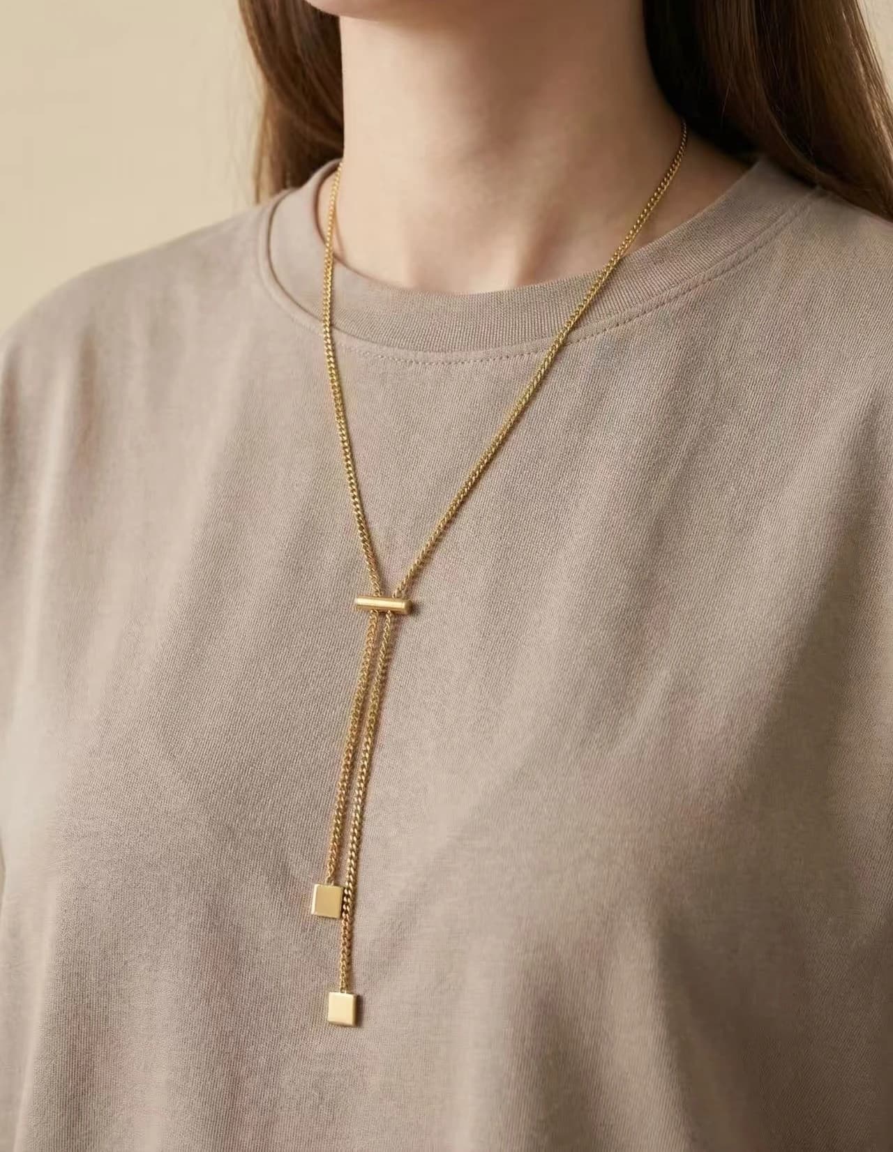 Collier Y carré