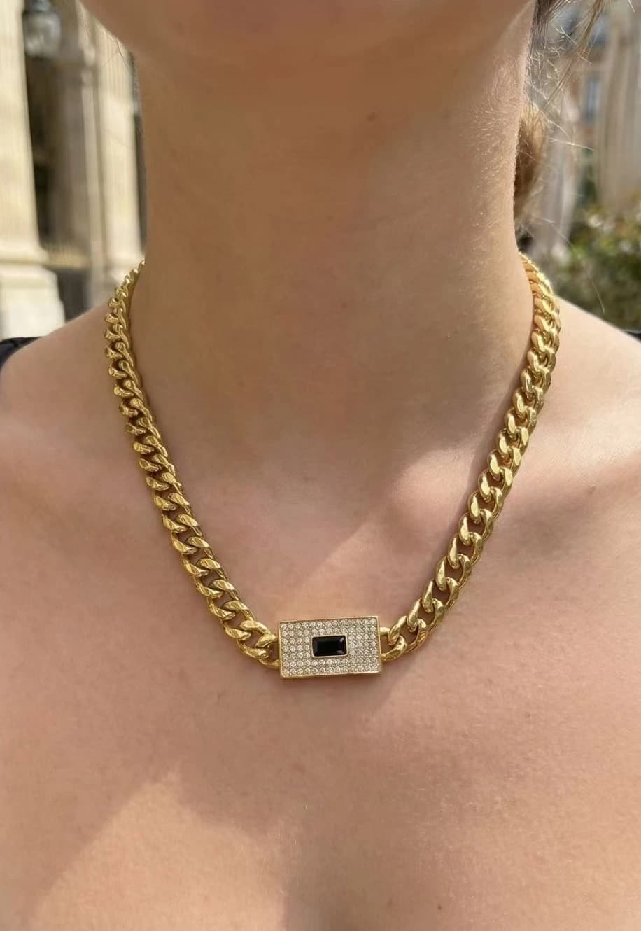 Collier rectangle monaco