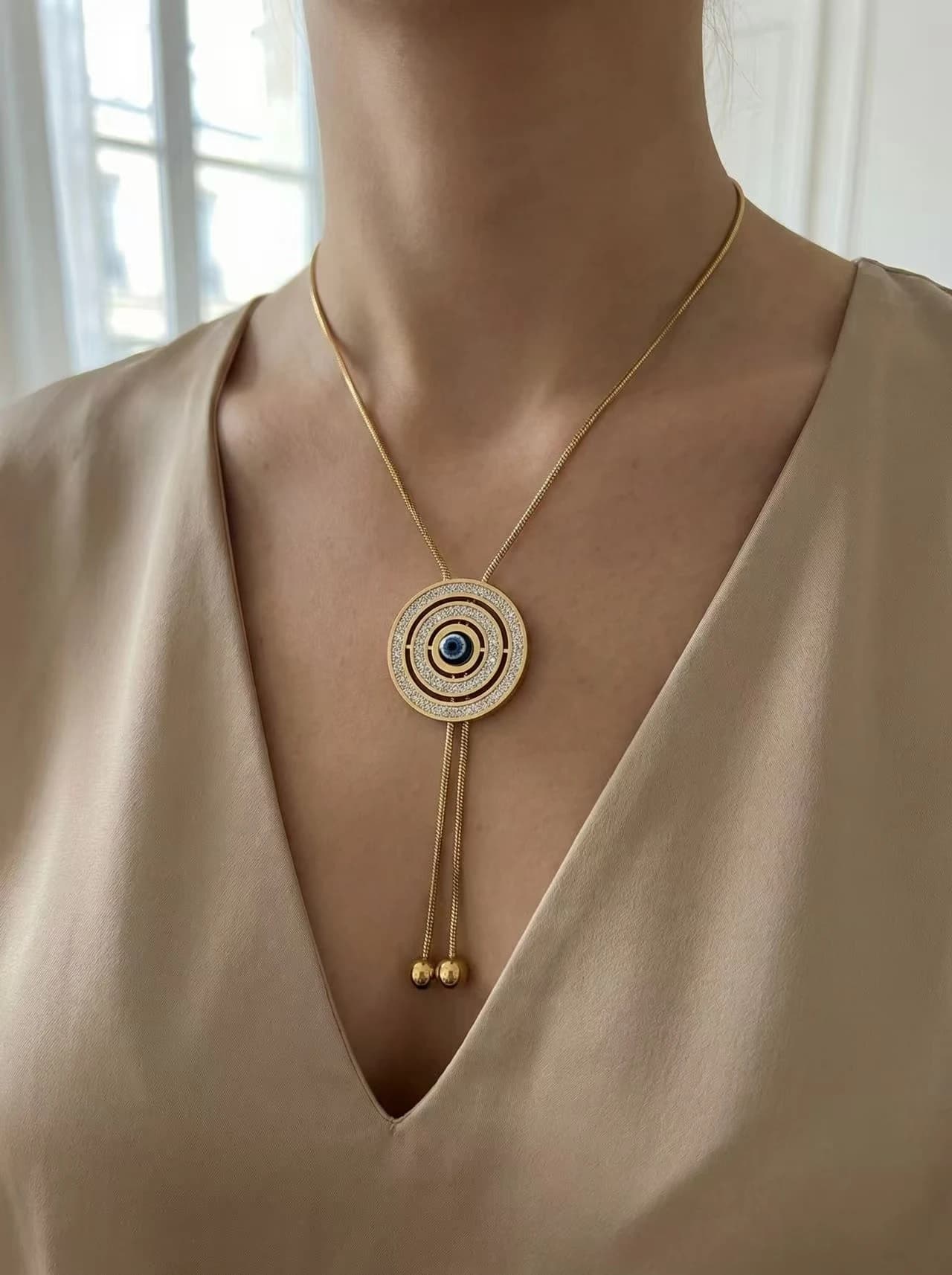 Collier oeil